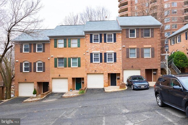 1204 N Wayne St in Arlington, VA - Building Photo - Building Photo