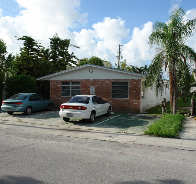 504 SE 21st St in Fort Lauderdale, FL - Foto de edificio - Building Photo