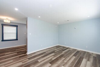 6637 Midfield Dr in Houston, TX - Building Photo - Building Photo