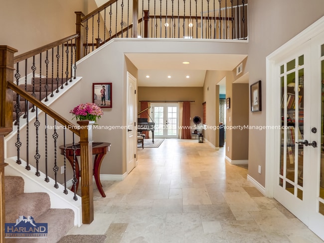 6186 St Therese Way in San Diego, CA - Building Photo - Building Photo