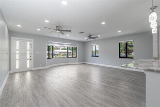 4660 SW 128th Ave in Southwest Ranches, FL - Building Photo - Building Photo
