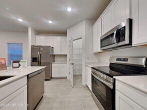9005 Latigo Ln in Jacksonville, FL - Building Photo - Building Photo