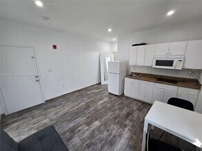 1345 Pennsylvania Ave in Miami Beach, FL - Building Photo - Building Photo