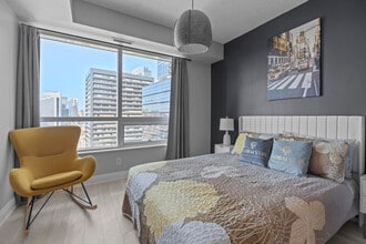 150-4750 Yonge St in Toronto, ON - Building Photo - Building Photo