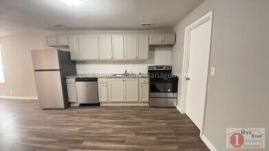 1829 E 81 St in Kansas City, MO - Building Photo - Building Photo
