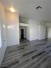 4459 Anatone Dr in Las Vegas, NV - Building Photo - Building Photo