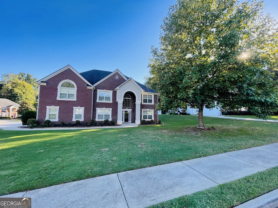 10 Malloy Ct in Covington, GA - Foto de edificio