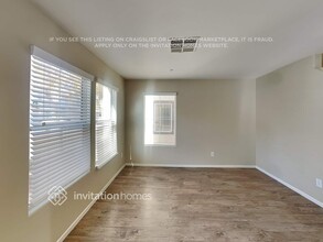 628 Monument Point St, Unit F-92 in Henderson, NV - Foto de edificio - Building Photo