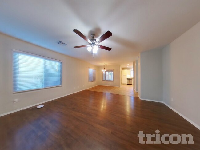 43738 Elm Dr in Maricopa, AZ - Building Photo - Building Photo