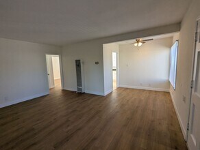 6208-6210 S Fairfax Ave in Los Angeles, CA - Building Photo - Building Photo