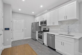 311-315-315 West Side Ave in Jersey City, NJ - Building Photo - Building Photo