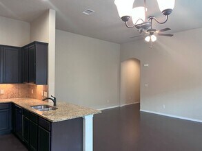 331-333-333 Emma Dr in New Braunfels, TX - Building Photo - Building Photo