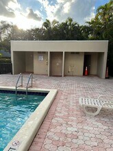 9920 NW 68th Pl in Tamarac, FL - Building Photo - Building Photo