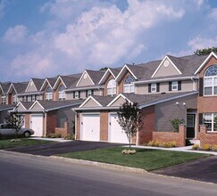 10 Neal Path in Centereach, NY - Building Photo - Building Photo