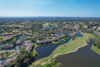 5131 Willow Links in Sarasota, FL - Building Photo - Building Photo