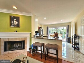 6646 High Valley Ln in Alexandria, VA - Building Photo - Building Photo
