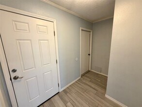 19335 Diversion Dr in Tomball, TX - Building Photo - Building Photo