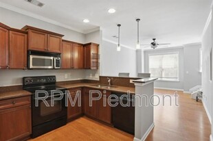 380 Grant Cir SE in Atlanta, GA - Building Photo - Building Photo