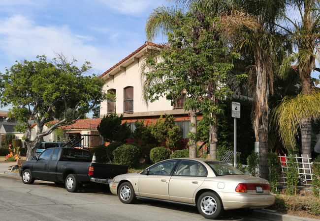 709 W Dryden St in Glendale, CA - Building Photo - Building Photo