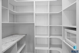 1137 N Thompson Ave in Tea, SD - Building Photo - Building Photo