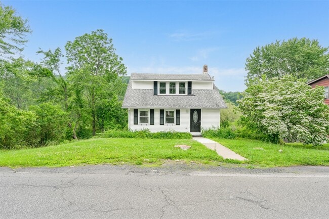 property at 121 North Rd