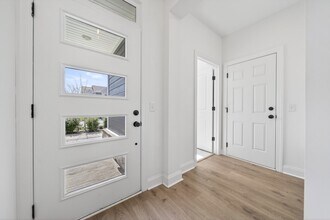 1088 Linn Cv Ct in Gallatin, TN - Foto de edificio - Building Photo