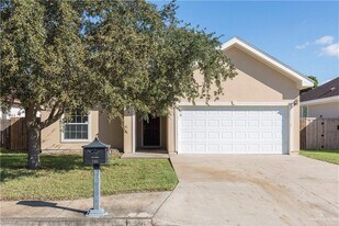 708 S Excalibur St in Edinburg, TX - Building Photo