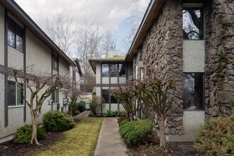 316 - 324 E 18th Ave in Spokane, WA - Foto de edificio - Building Photo
