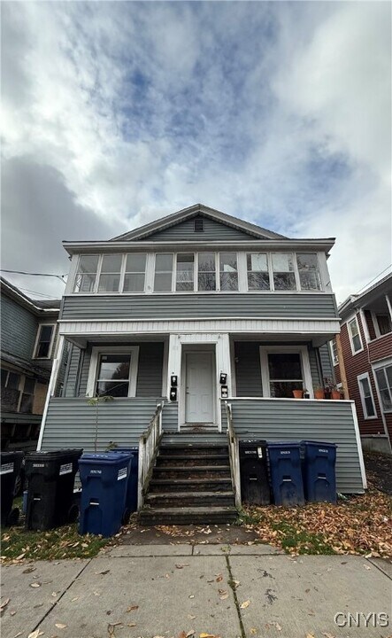 221.5 Lakeview Ave in Syracuse, NY - Building Photo