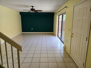505 Live Oak Ln in Boynton Beach, FL - Building Photo - Building Photo