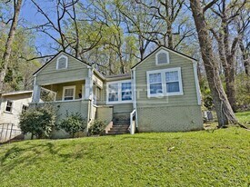 7025 4th Ave S in Birmingham, AL - Building Photo