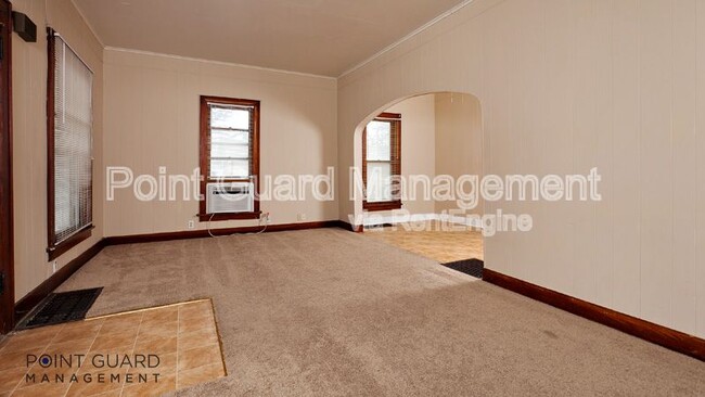 221 S Millwood Ave in Wichita, KS - Building Photo - Building Photo