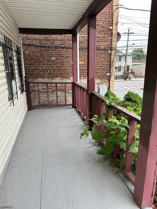 157 Pierson St in Orange, NJ - Building Photo - Building Photo