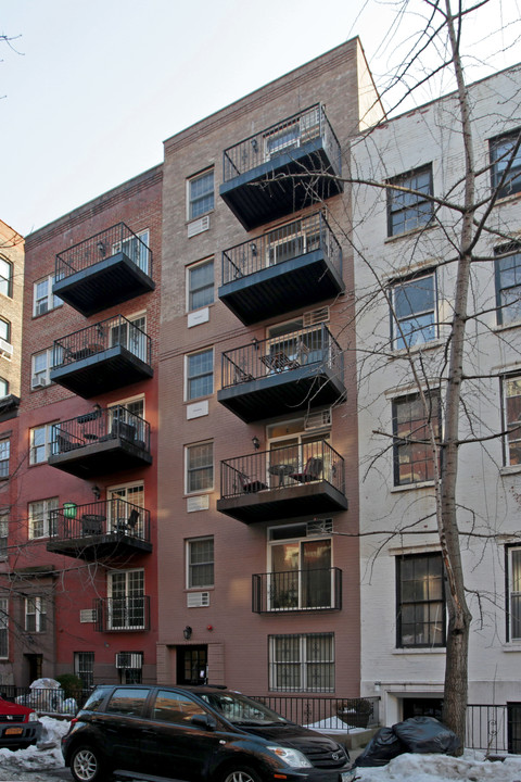 244 West 21st Street in New York, NY - Building Photo