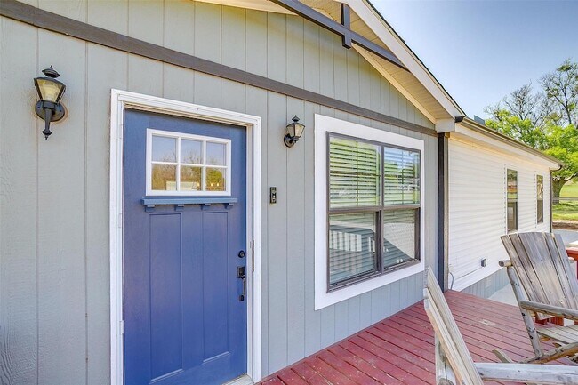 338 Victory Ln in Springtown, TX - Building Photo - Building Photo