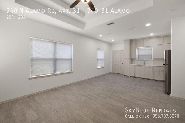 740 N Alamo Rd in Alamo, TX - Building Photo - Building Photo