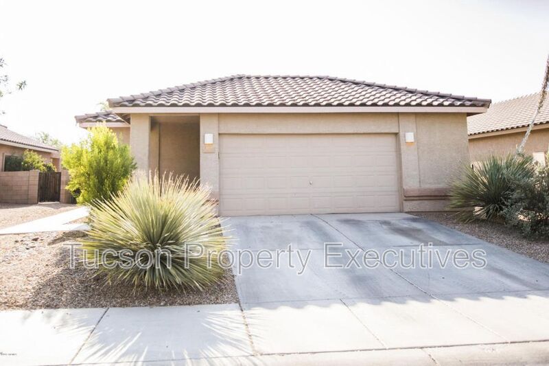 12700 N Rodeo Land in Marana, AZ - Building Photo