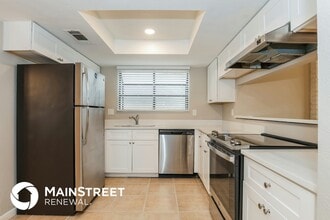 7297 W Shaw Butte Dr, Unit 2033 in Peoria, AZ - Building Photo - Building Photo