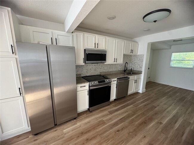 905 N Center St in Plant City, FL - Building Photo - Building Photo