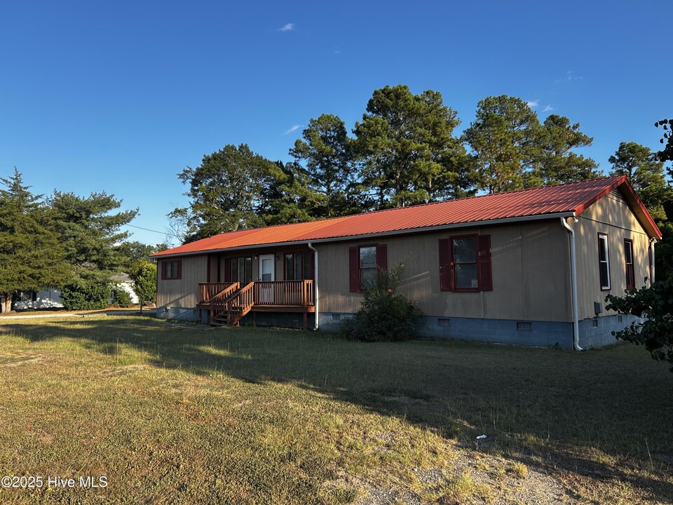 942 U.S. Rte 1 in Rockingham, NC - Building Photo