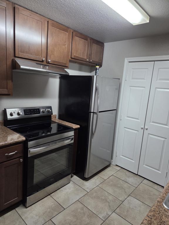 305 Shirley Dr in Lacy Lakeview, TX - Building Photo - Building Photo