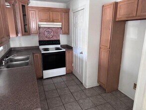 2541-2551-2551 E Price St in Paris, TX - Building Photo - Building Photo