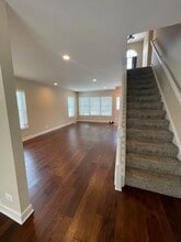 6 Redbud Ct in Lake In The Hills, IL - Building Photo - Building Photo