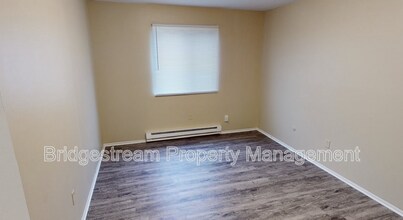 4331 Powell Rd in Dayton, OH - Building Photo - Building Photo