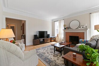 5331 S Cornell Ave in Chicago, IL - Building Photo - Building Photo