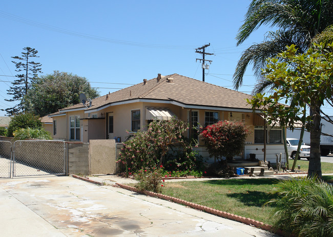 2466-2474 Grand Ave in Ventura, CA - Building Photo - Building Photo