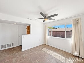355 Patten St in San Diego, CA - Building Photo - Building Photo