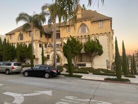 Gaytonia Executive Residences, LLC in Long Beach, CA - Building Photo