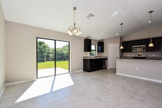 347 Pinehurst Ave in Lehigh Acres, FL - Building Photo - Building Photo
