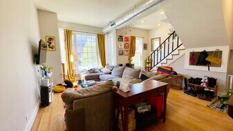 1735 N Fairfield Ave, Unit 2 in Chicago, IL - Building Photo